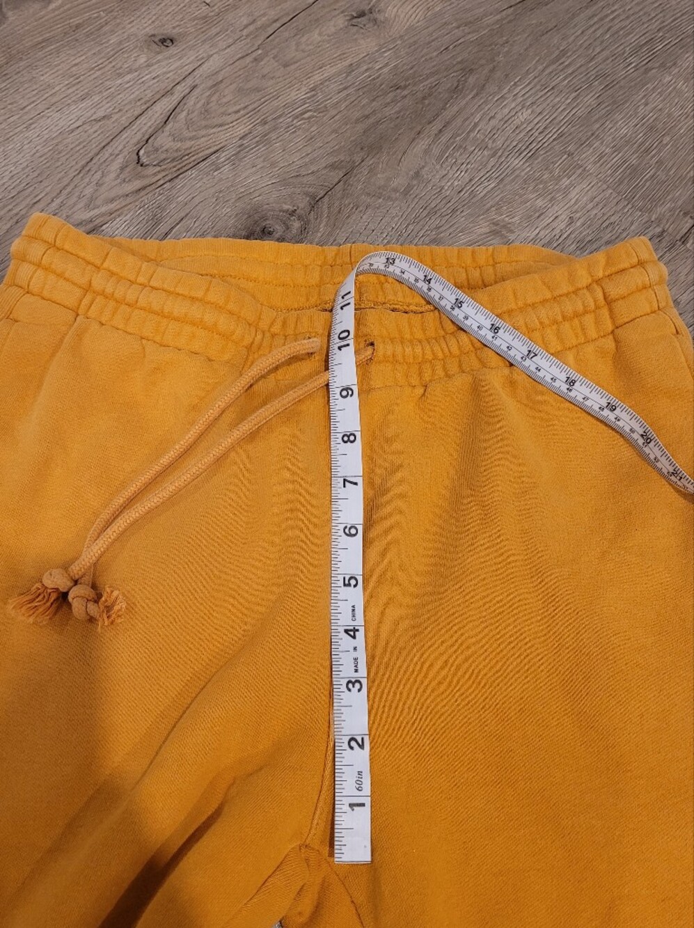 Aritzia Tna Cozy Fleece Boyfriend Sweatpants Yellow M - Picture 10 of 11